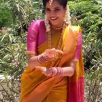 Vaishali Thaniga Instagram - Trending 🔥💃🏻🔥💃🏻 what jumkha? 😬😍 Saree @chettinad_sarees ❤️ Blouse @abarnasundarramanclothing ❤️ What plans for weekend ? 😜 #instareels #reelsvideo #reelsinstagram #dance #dancereels #weekend #wewkendvibes #sunday #dancevideo