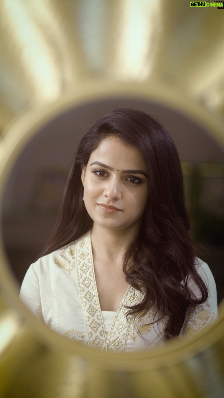 Vaishnavi Chaitanya Instagram - Be you, be real ✨ This is something I have always believed in. Santoor Royal sandal helps in achieving the real glow. It is made with 100% real sandal which is my choice for this festive season. @santoorstayyoung