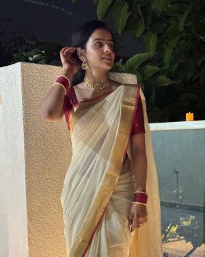 Vaishnavi Chaitanya Instagram - May this festival of lights brightens your life and bring happiness and joy to you

HAPPY DIWALI 🪔❤️😇