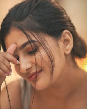 Vaishu Sundar Instagram - @vaishusundarofficial 
@kalaiartistry
@dhanush__photography 
 
.
.
.
.
.
.
.
.
.
.
.
.
#dhanushphotography #indoor #channaiphotography #photoshoot #photooftheday #vaishusundar #western #potrait #newlook #canonindia #new 
#photography #trending