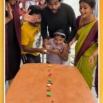 Vaishu Sundar Instagram – Candle Game with Ponni Team | Ponni 

@actorsabari
@vaishusundarofficial
@actor_varun_udhai_
@jananeprabhu_official