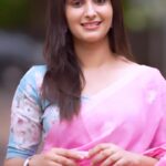 Vaishu Sundar Instagram – Costumes – @ivalinmabia
Photographer – @camerasenthil
Makeup – @rajalakshmi_bridalmakeup
Hair – @makeovers_by_ranjitha
Shoot Organized by @rrajeshananda