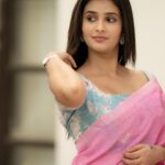 Vaishu Sundar Instagram – Costumes – @ivalinmabia
Photographer – @camerasenthil
Makeup – @rajalakshmi_bridalmakeup
Hair – @makeovers_by_ranjitha
Shoot Organized by @rrajeshananda