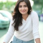 Vaishu Sundar Instagram - If you don’t have anything nice to say, just post on Instagram 😁❤️ Photography : @sathyaphotography3