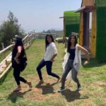 Vaishu Sundar Instagram - Fun with these guys @akindradevi @sneha__sakthi Location : @evergreen_meadows_glamps