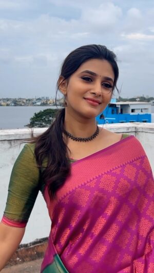 Vaishu Sundar Instagram - Saree : @rs_fashionss_
