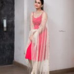 Vaishu Sundar Instagram - Be thankful for what you have; you'll end up having more. Costume : @_gina_couture Stylist : @keziah_costume_stylist Photography: @sathyaphotography3