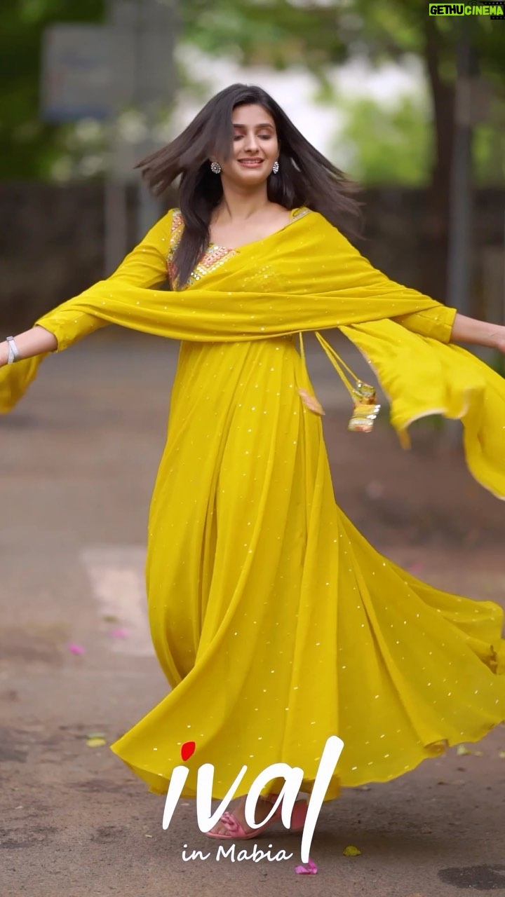Vaishu Sundar Instagram - Costumes - @ivalinmabia Photographer - @camerasenthil Makeup - @rajalakshmi_bridalmakeup Hair - @makeovers_by_ranjitha Shoot Organized by @rrajeshananda
