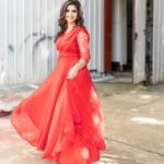 Vaishu Sundar Instagram – The way you speak to yourself matters the most.” “Worry less, smile more. ❤️

Makeup : @rakmakeupartistry 
Hairstyle : @anis_glowmorr 

Photography : @pearlynjohnabigail