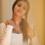 Vaishu Sundar Instagram - Never lose your sunshine Photography : @dhanush__photography Makeup : @kalaiartistry
