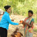 Varsha Priyadarshini Instagram - In view of the intense summer heat, cold drinks were distributed by Sammanita to those who worked tirelessly in this heat. Every moment spent with their children was special to me. We must be aware & responsible to the people working around us in this hot weather.