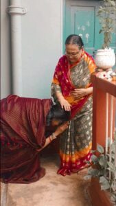 Varsha Priyadarshini Instagram - Patience, Silence and truth are most powerful.
May Maa shower her blessings upon us all🙏🏻