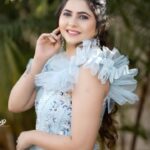 Veena Jagtap Instagram - Learn the rules like a Pro, so you can break them as an artist🤘😉 Book your shoots now with @design_phactory 💯 For Booking Call On: 9552275223 . . . #designphactory #design_phactory #jadhav_sarkar_aj #viralreels #reelsvideo #reelsinstagram #photography #dslrphotography #shoot #beauty #alloverindia #maharashtra #photographers Nashik - नाशिक - Maharshtra