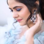 Veena Jagtap Instagram - 🌸The Way You Will Be Positive ,, Is the Way How Universe will Listen To You 🌸 Make~Up & Hair Artist : @poornimas_makeover 🌸 Outfit : @gargifashiondesigner_rental 📸 @design_phactory ✌🏻 Nashik - नाशिक - Maharshtra