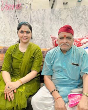 Veena Jagtap Instagram - 💖माझं आणि बाप्पाचं खूप छान नातं आहे ,
जिथे मी जास्त मागत नाही ,
आणि बाप्पा मला कधी कमी पडू देत नाही💖🙏🏻