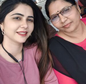 Veena Jagtap Instagram - ❤️वाढदिवसाच्या हार्दिक शुभेच्छा Mumma❤️