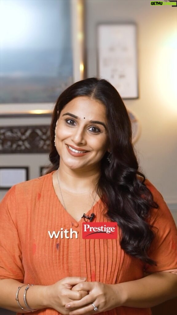 Vidya Balan Instagram - No more 50-50 when it comes to food! Make 100% healthy meals at home with Prestige Endura Mixer Grinder! #HealthyLifestyle #Prestige #HomemakingMadeEasy #ad