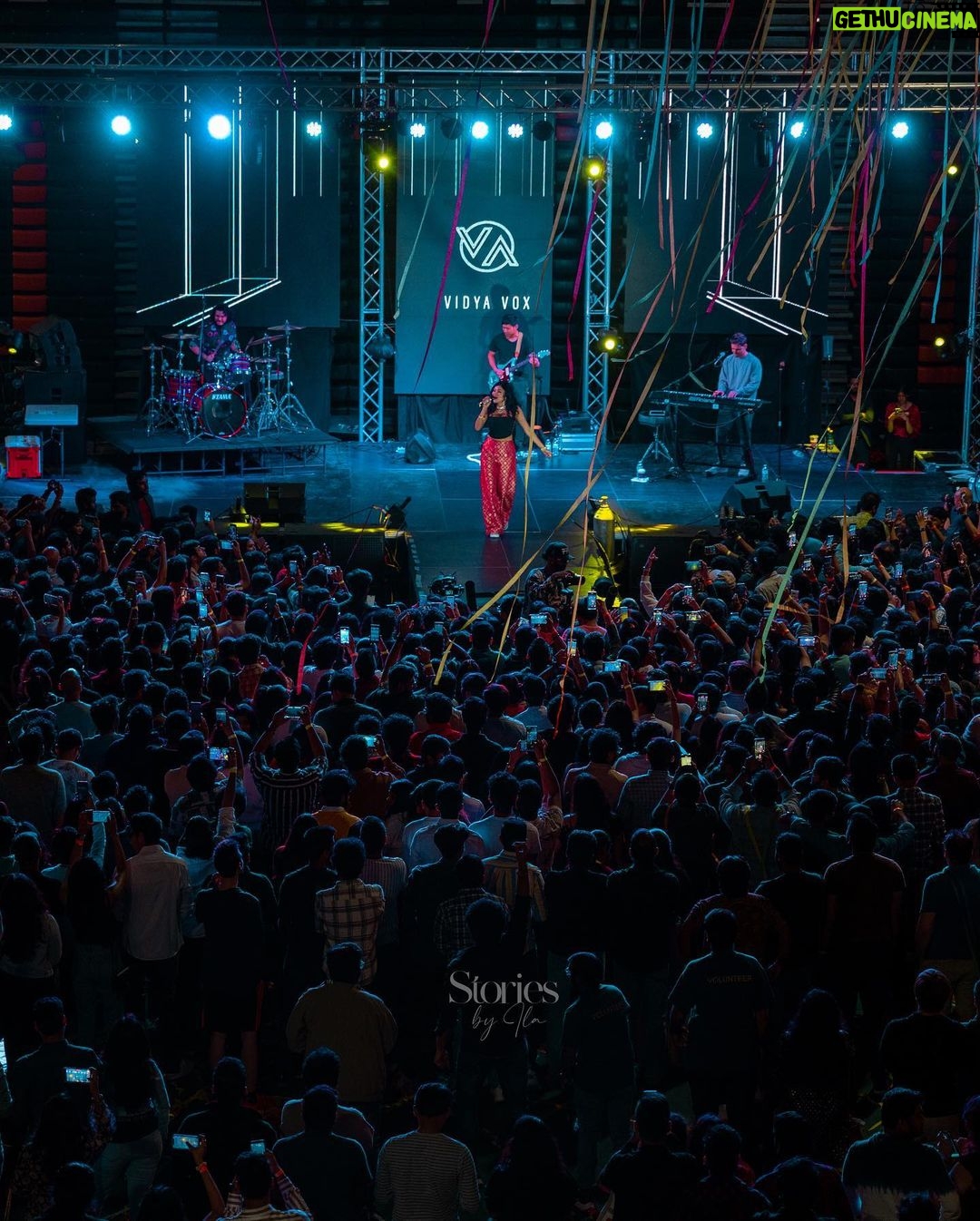 Vidya Vox Instagram - Such a privilege to Capture the Musical Magic: @vidyavox in all her Glory! π She set the whole UTD on fire! π₯π! Sharing you some of my favorite portraits captured on that spectacular night β₯οΈ @vidyavox @utdisa @gig_fx_special_effects Assist: @saikarthiksunkara @asha.selva ππ» #vidyavox #utd #utdisa #sangam #concert #singer #sonyalpha #sonyphotography #eventphotography #sonygmaster #indpendentartist #nri #usa #storiesbyila UTD Activity Center