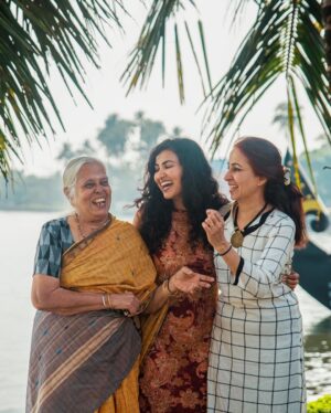 Vidya Vox Instagram - Kerala feels like home to me. I found stillness and peace amidst life’s chaos. I re-connected with the earth, laughed with my family, shot an entire music video with the loveliest people, saw my guru, hung out on house boats and ate all my favorite foods. This was the only time my work felt like a vacation, thank you @keralatourism. I’ll be back, I left my heart here❤️