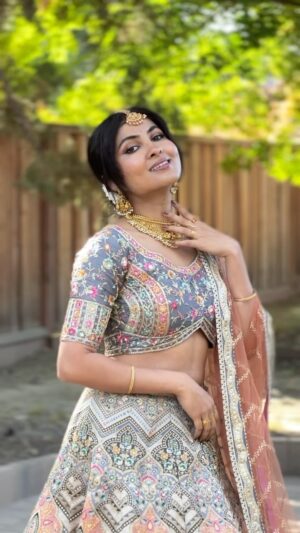 Vidya Vox Instagram - Happy Diwali 🪔🪔🪔 @diademstore.in 

#diwali #lehenga