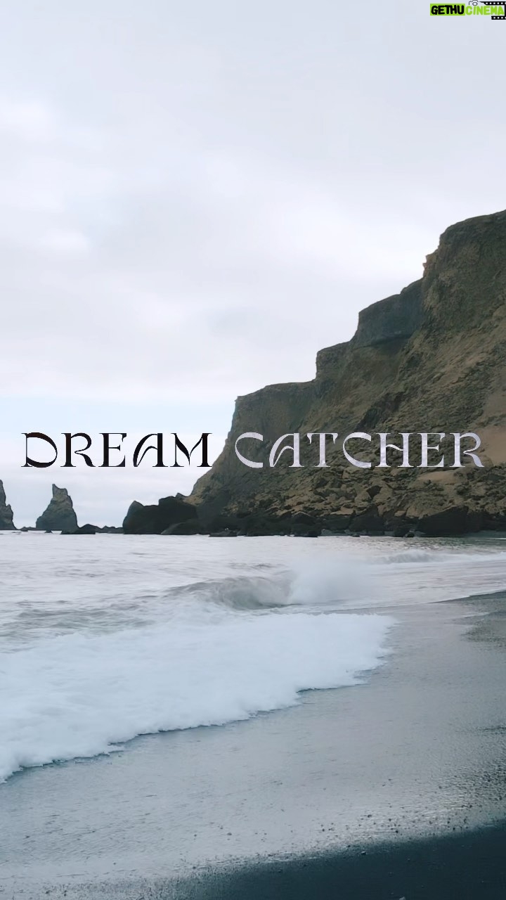 Vidya Vox Instagram - Did you listen to our song “Dream Catcher” with the stunning @vidyavox yet ? Music Produced and video shot by the amazingly talented @shankartucker .. Fun fact: I got the opportunity to write the Hindi portions of the song. Let us know what you feel !! Also, Please go check out the whole music video on YouTube on Vidya’s channel. Hope you all like it. ❤️ #dreamcatcher #vidyavox #shashwatsingh #shankartucker #indie #reels #reelsinstagram #promo #youtube #musicvideo #indiemusic