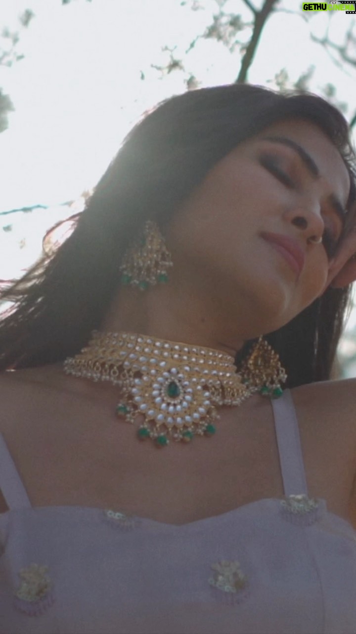 Vidya Vox Instagram - New Song coming on 7/15 with @shashwatsinghofficial. Stay tuned! ππ½: Thanks to @shopkynah & @holichicbymegha for the beautiful clothes π₯° #newrelease #single #independentartist Reynisfjara Black Sand Beach, Iceland