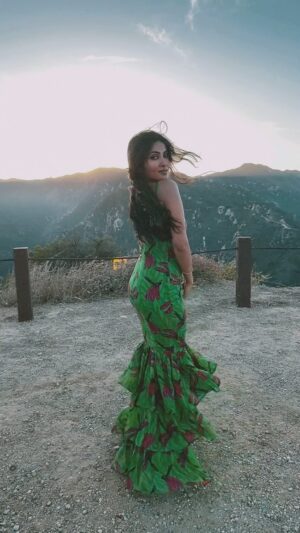 Vidya Vox Instagram - New video coming soon!! A moment for this dress @rendolllagos