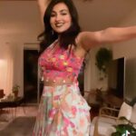 Vidya Vox Instagram - new song “Moonlight” out now I’m hype 😅 Obsessed with this fit by @shopkynah