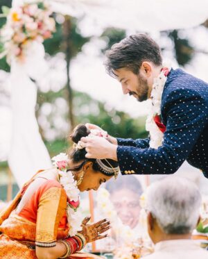 Vidya Vox Instagram - My sister @_vandanaiyer_ got married to @beckstreetsback in front of their immediate families in the sweetest ceremonies. It was so beautiful! Here are some of my fav pics from ceremony 1 🥰❤️