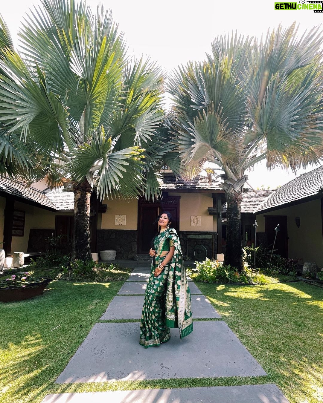 Vidya Vox Instagram - Peek a boo Kahuku, Hawaii