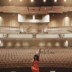 Vidya Vox Instagram – People eventually came 😌 Chicago, Illinois