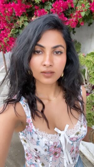 Vidya Vox Instagram - ✨😎 “Lost in the Stars,” song by @tetra.chroma & @erinomusic on loop in my brain and real life ✨