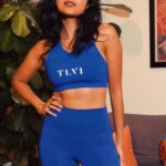 Vidya Vox Instagram – Entering the new year slowly – thank you to everyone who supported @tlviclothing’s first drop! A few pieces still left AND free (USA) shipping is live till tmrw! ❤️👸🏾 #athleisure