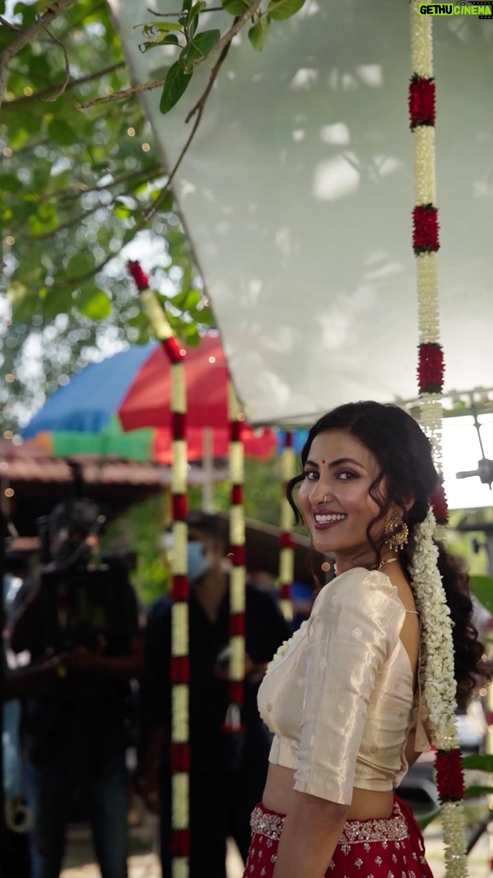 Vidya Vox Instagram - Here’s a behind the scenes look from “Shuba Mangalyam.” It was a team effort in every way! Thank you to everyone who worked on it, long hours, in the heat, early mornings! The cast and crew were a blast to work with and I got to see parts of Kerala I had never seen before @keralatourism Director : R Jayaraj @jraj_on_air Dop : Jomon Thomas @jomon.cinematographer Line Producer : Jenil Manu @thousandprayers Art Director : Binoy Thalakkulathur @binoy_thalakulathur Cast: @vishakha_dayna and Anton Timchenko Assistant directors @devji_the_og, jish_nu_rathnakaran, akashps_14 Costume Stylist : Remya Ansuya Suresh Costumes Department: @smera_rose____ @kajha_rowther, @amal_gop, @jay_raj_krish Makeup: @subin_lalitha Editor: @soorajes Focus Puller: Ajeesh Coorg Assistant Director: Jishnu Rethnakaran, Dev Anand, Akash P Sunny Associate Cinematography : Shys Poulose Associate Editor : Praveen Krishnan Assistant Editor : Anirudhan Krishnakumar Assistant Cinematography : Nidhin Vishwambaran FPV & Helicam: Nithin and Mayookh @kidufpv Choreography: @dancingninja Assistant Choreographer: @greenarendran Post house : TAD Studios, Colourist: Aby Benny benny_aby Conformist: Aswin Das VFX: Tito Varghese, FlyFish Studios Production Manager : Sumi Manu @sumithajenil Production Asst : Kannan M Nair Location Manager (Wagamon): Sunny Logistics : Justin OS Casting Support : Ajay Natraj Camera Crew : Three Dots Camera Rental Costume @silkycalicut @tasvafashion @gospelofdesign Jewellery Collaborations : @pooja_silver_square @sappuz_rentalhub Thanks to Shelton Pinhero Ajith Gopinath Sreeshankar and Deepu Mohan for the opportunity and all our friends for your support. Special Thanks to ABM events, Alleppey , Abad Turtle Beach Resort and Punnamada Lake Resort