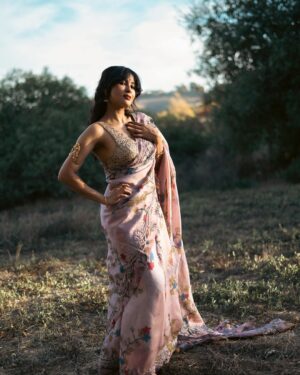 Vidya Vox Instagram - 🪔🪔🪔🪔

Diwali saree by @archanajaju.in