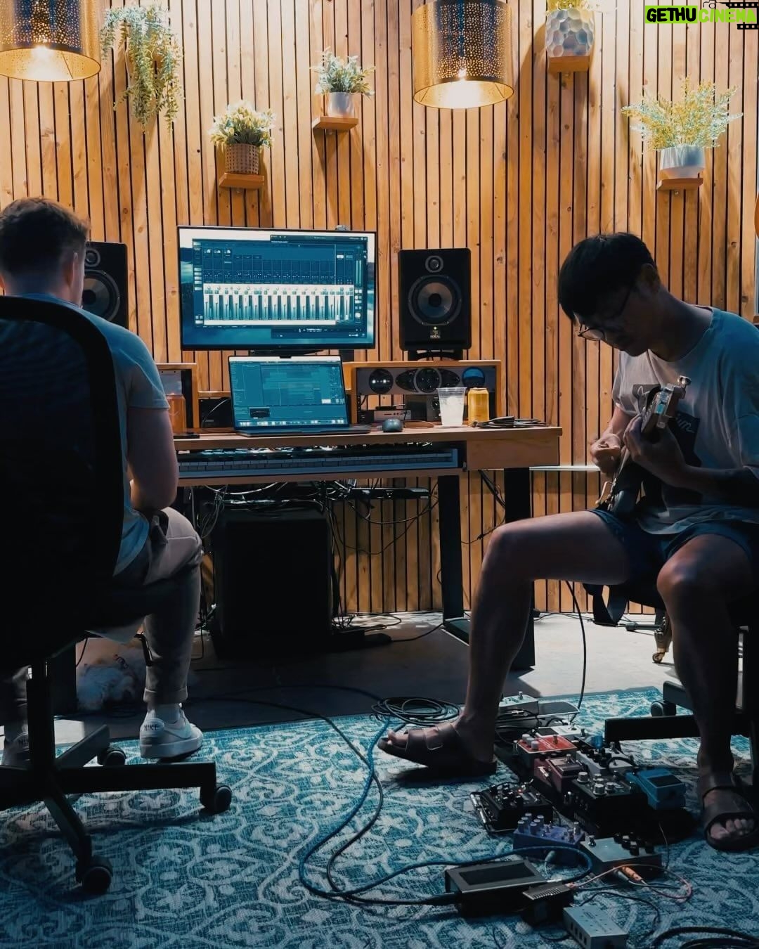 Vidya Vox Instagram - EP in the making and all things in between 🥰🥰 Los Angeles, California