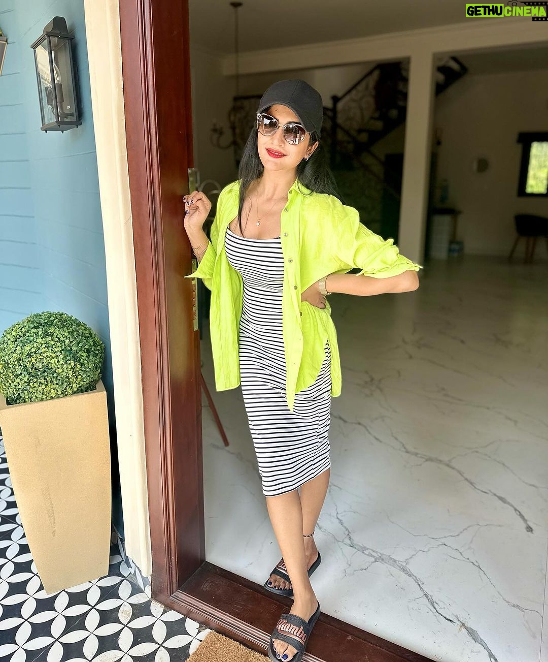 Vimala Raman Instagram - Electric dreams and Neon themes 🧩🍭 . . . #just #travel #look #neon #favourite #stripes #neonvibes #picoftheday #instagood #hills #october #new #summerlook #coorg #casual #holiday #fashion #mystyle #love #actor #actress #vimalaraman