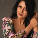 Vimala Raman Instagram – Final one with @vimraman 🔥 Shot by @prachuprashanth ✨
..
..
Styled by Thoorigaikabilan ✨
..
..
Makeup @makeupibrahim ✨
..
..
Hair @hairstylists_vijayaraghavan ✨
..
..
Shot at @vybn_studio ✨
..
..
#chennaifashion #chennaimodel #she  #detail #gameoftones #  #portraits #faceshots #prachuprashanth #prashunprashanth #prashunprashanthsridhar #chennaifashion #chennaimodel #she #experimentalfashion #pastels #tones #gameoftones #prashunprashanthsridhar #prashunprashanth #chennaifashionphotographer #chennaifashionphotography #chennaicommercialphotographer #vimalaraman Chennai, India