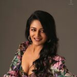 Vimala Raman Instagram – Final one with @vimraman 🔥 Shot by @prachuprashanth ✨
..
..
Styled by Thoorigaikabilan ✨
..
..
Makeup @makeupibrahim ✨
..
..
Hair @hairstylists_vijayaraghavan ✨
..
..
Jewellery from @new_ideas_fashions ✨
..
..
Shot at @vybn_studio ✨
..
..
#chennaifashion #chennaimodel #she  #detail #gameoftones #  #portraits #faceshots #prachuprashanth #prashunprashanth #prashunprashanthsridhar #chennaifashion #chennaimodel #she #experimentalfashion #pastels #tones #gameoftones #prashunprashanthsridhar #prashunprashanth #chennaifashionphotographer #chennaifashionphotography #chennaicommercialphotographer #vimalaraman Chennai, India