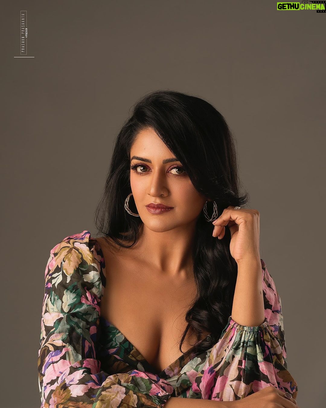 Vimala Raman Instagram - Final one with @vimraman 🔥 Shot by @prachuprashanth ✨ .. .. Styled by Thoorigaikabilan ✨ .. .. Makeup @makeupibrahim ✨ .. .. Hair @hairstylists_vijayaraghavan ✨ .. .. Jewellery from @new_ideas_fashions ✨ .. .. Shot at @vybn_studio ✨ .. .. #chennaifashion #chennaimodel #she #detail #gameoftones # #portraits #faceshots #prachuprashanth #prashunprashanth #prashunprashanthsridhar #chennaifashion #chennaimodel #she #experimentalfashion #pastels #tones #gameoftones #prashunprashanthsridhar #prashunprashanth #chennaifashionphotographer #chennaifashionphotography #chennaicommercialphotographer #vimalaraman Chennai, India
