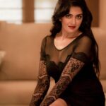 Vimala Raman Instagram - Trick or Treat 🖤🎃 #happyhalloween Thanks to my darling team of rockstars 😘❤️🫶🏽 love u #photographer @camerasenthil #makeupartist #styling @makeupibrahim #hairstylist @hairstylists_vijayaraghavan @yasinhairstylist #organiser @rrajeshananda . . . #halloween #trickortreat #eve #shoot #latest #new #fresh #photoshoot #black #blackdress #style #fashion #love #chennai #indoor #instagood #photooftheday #actor #actress #vimalaraman