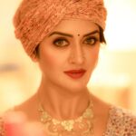 Vimala Raman Instagram - “If you’re presenting yourself with confidence, you can pretty much pull off anything“ #katyperry 😉😎🧜🏼‍♀️ A regal shoot with the one and only ❤️ #photographer @camerasenthil #makeupartist @makeupibrahim #hairstylist @hairstylists_vijayaraghavan @yasinhairstylist Shoot organised by my darling @rrajeshananda 😘 . . . #latest #shoot #photoshoot #new #fresh #regal #chennai #photography #style #love #fashion #ethnic #raw #picoftheday #instagood #actor #actress #vimalaraman
