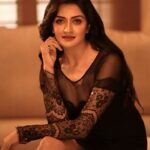 Vimala Raman Instagram - I think i’m good to go … 😎⚡️ #photographer @camerasenthil #makeup #styling @makeupibrahim #hairstylist @hairstylists_vijayaraghavan @yasinhairstylist Shoot Organised by @rrajeshananda #goodtogo #trending #trendingreels #trendingnow #trendingsongs #reelsinstagram #reels #reelitfeelit #shoot #photoshoot #new #latest #style #love #instagood #instareels #actor #actress #vimalaraman