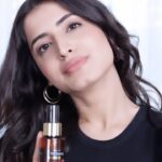 Vinali Bhatnagar Instagram - Creating magic with my secret!🪄 The TRESemmé Gloss Ultimate Serum makes my hair 6x more shinier, while protecting my hair from heat styling tools up to 230°C*. Elevate your hairstyling game with Get your #GlossUltimate today! Head on to the @tresemmeindia bio & shop now! *Based on lab results #TRESemme #TresemmeIndia #GlossUltimate #HairSerum #HeatProtect #HairStyling #HeatStyling #SalonSmoothHair #SalonAtHome #Haircare #ShinyHair #GlossyHair #HealthyHair #ProfessionalHairCare #HaircareCommunity #GoodHairDays #TresemmeHair #TresemmeHaircare #Tresemmepartner #ad