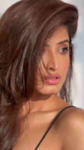 Vinali Bhatnagar Instagram - Pretty girls walk like this👄 . . . . #reelsinstagram #sass #bts #shoot #ons #lifestyle