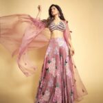 Vinali Bhatnagar Instagram – Day 2❤️
kkbkj promotions🎬
.
.
Shot by: @gohil_jeet 
Mua: @themakeupmaven__ 
Hair: @zoequiny.hair 
Styling: @lakshmilehr @gaurvivdesai 
Outfit: @rishiandvibhuti @amigos.rizwan 
.
.
#kapilsharmashow #indowestern #vibe #love #life #drama