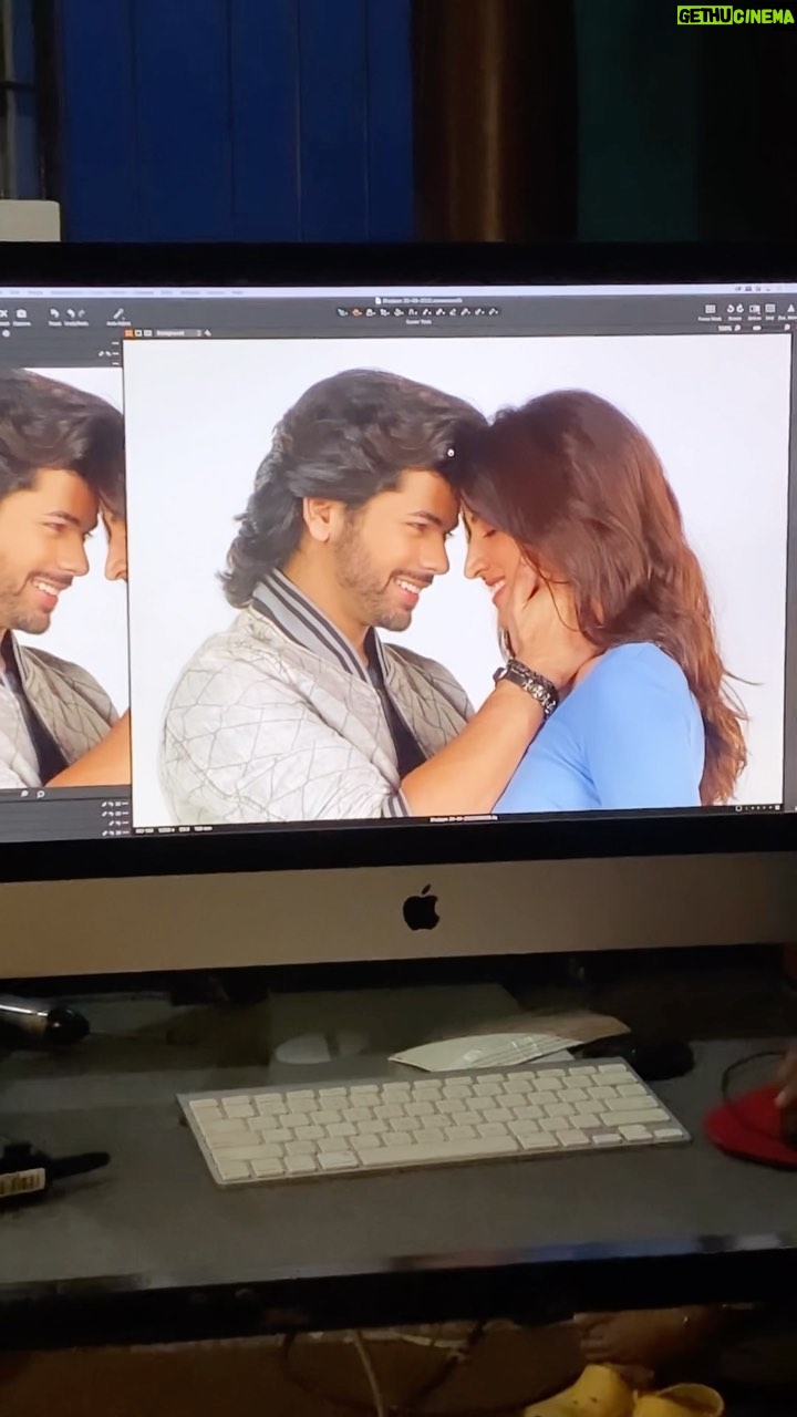 Vinali Bhatnagar - 205.1K Likes - Some bts I didn’t wanna go in vain🐻
.
.
.
.
#réel #bts #shoot #kisikabhaikisikijaan #love #chahat