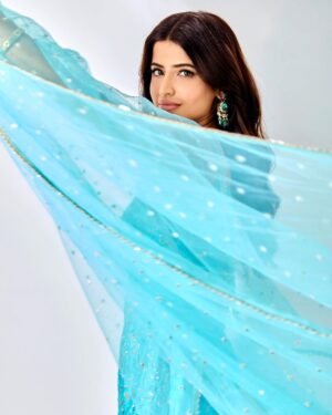 Vinali Bhatnagar Instagram - Flowing💙
.
Clicked by: @harsh__mevada 
Outfit by @chameeandpalak
Jewellery by @meraki.mumbai
Bag by @eena.official
Styled by @shrushti_216
Makeup: @makeupby_kinnari 
Hair: @irshad__hair 
.
#allaboutyesterday #eidmubarak #ootd #lover #karma #instatoday