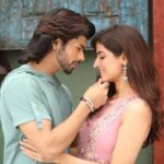Vinali Bhatnagar Instagram - Luv aur chahat aa gayein hai aapse milne💛 . . . . #kisikabhaikisikijaan #luv #chahat #bts #theday #movies