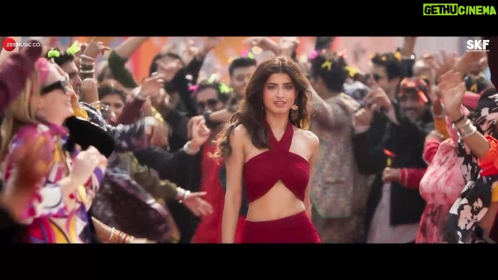 Vinali Bhatnagar - 14.7K Likes - Advance booking is now open for your Eid celebration!
#KisiKaBhaiKisiKiJaan in theatres on April 21st.
(Ticket Booking Link in bio)
@beingsalmankhan @hegdepooja @venkateshdaggubati @farhadsamji @iamjaggubhai_ @bhumika_chawla_t @singhvijender #AbhimanyuSingh @raghavjuyal @jassie.gill @thesiddharthnigam @shehnaazgill @palaktiwarii @ravibasrur @realhimesh @thesajidwajid @sukhbir_singer @thisisdsp @payaldevofficial @amaal_mallik @vmanikandandop @shamiraah28 @skfilmsofficial @zeestudiosofficial @zeemusiccompany